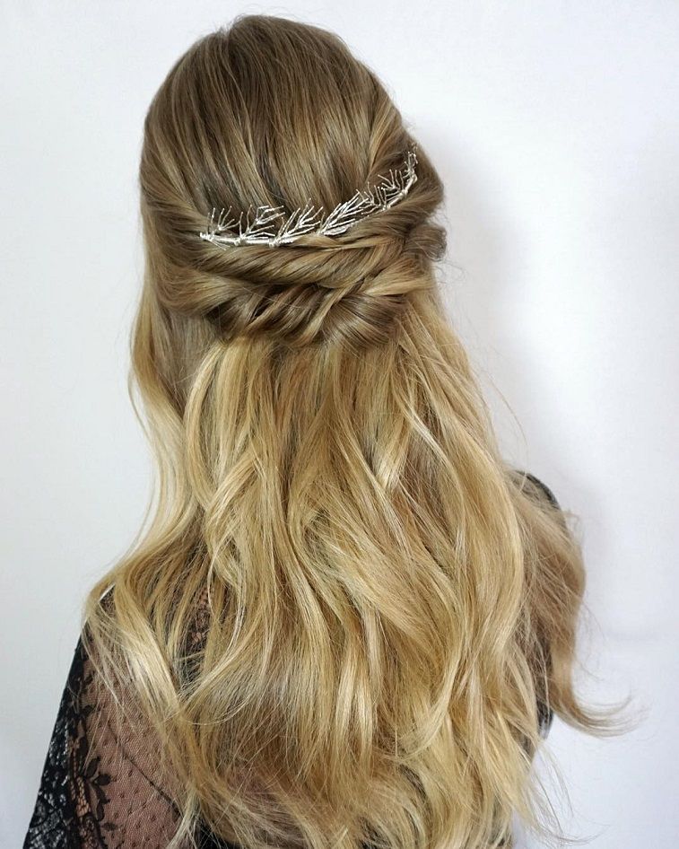 Pretty Half up half down hairstyle ideas