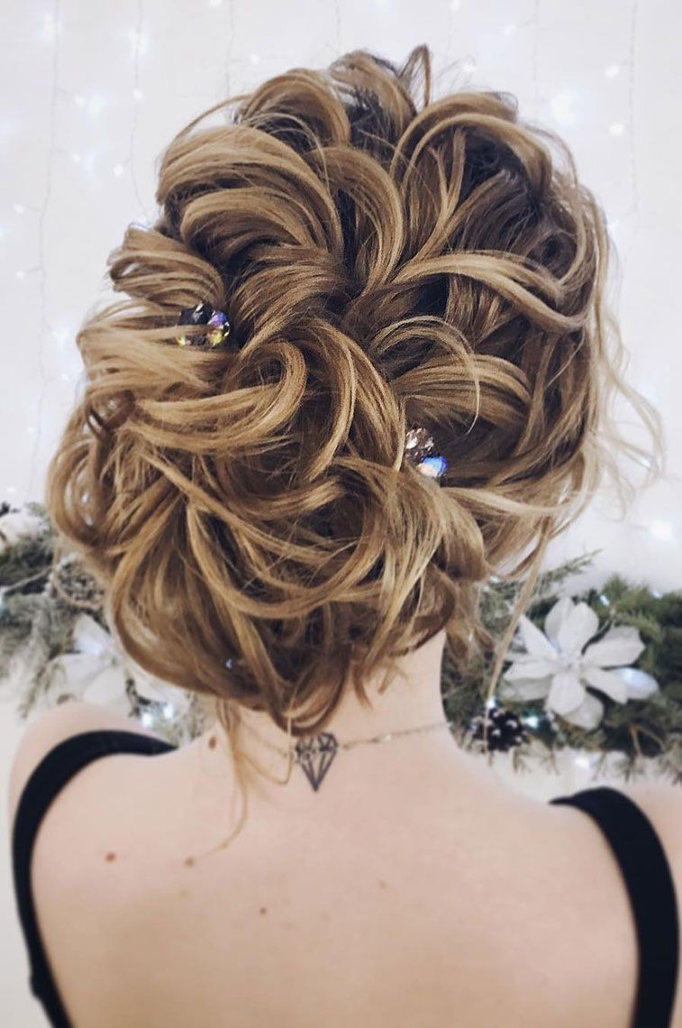 Gorgeous updo wedding hairstyle to inspire you