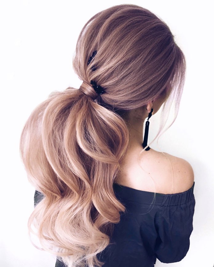 30 Trendy Messy Ponytail Ideas - Inspired Beauty