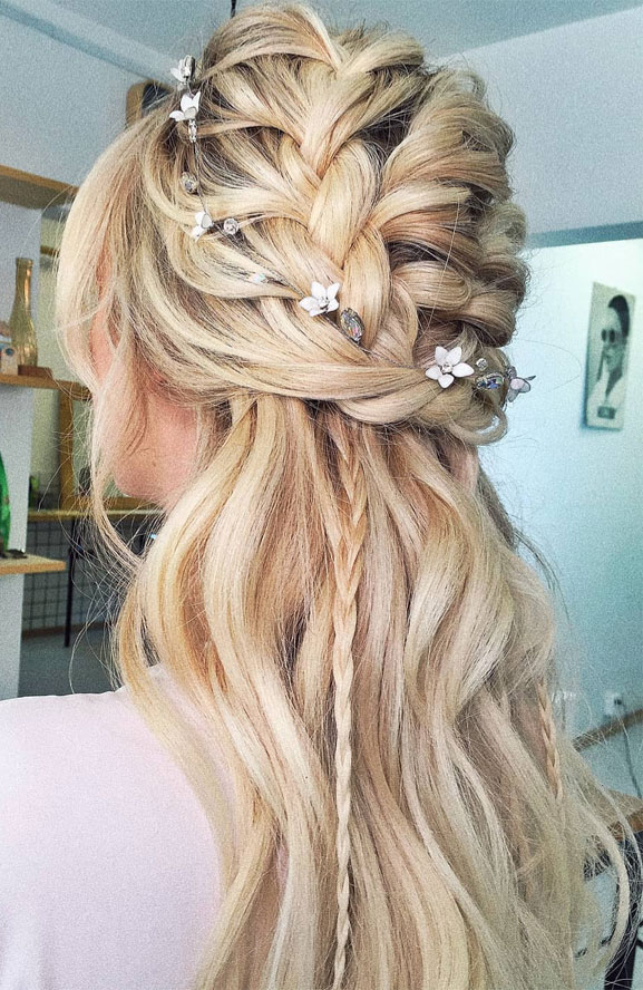 39 Gorgeous Half Up Half Down Hairstyles , braid half up half down hairstyles , Fishtail braided half up half down,boho hairstyle #hair #hairstyles #braids #halfuphalfdown #braidhair