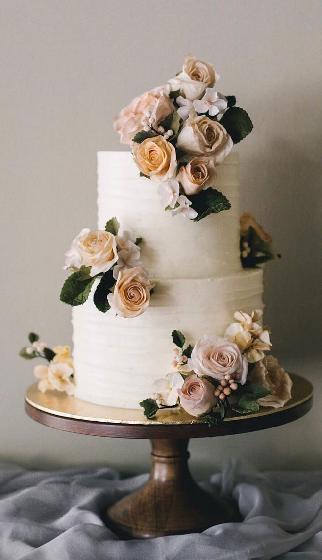 32 Jaw-Dropping Pretty Wedding Cake Ideas - Wedding cakes #weddingcake #cake #prettyweddingcake