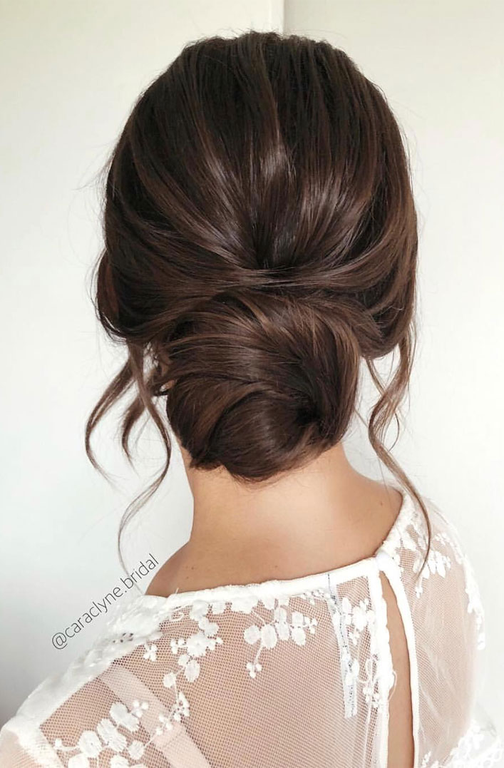 100 Prettiest Wedding Hairstyles For Ceremony and Reception messy updo bridal hairstyle,updo hairstyles ,wedding hairstyles #weddinghair #hairstyles #updo #hairupstyle #chignon #braids #simplebun