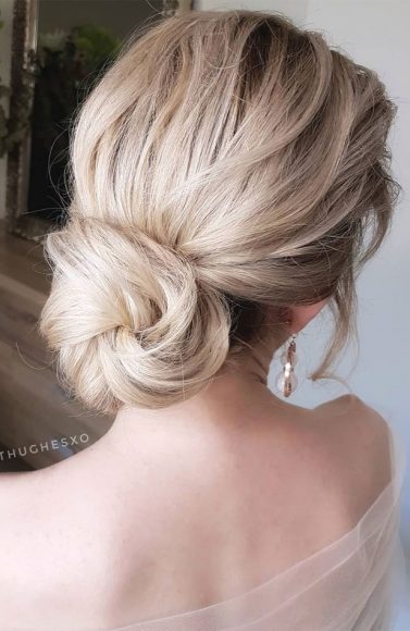 64 Chic updo hairstyles for wedding and any occasion