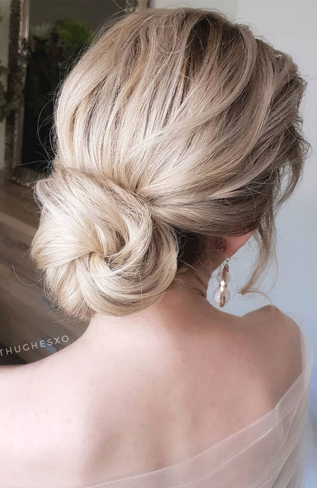 64 Chic updo hairstyles for any occasion - updo hairstyle for date night , wedding updo , bridal updo hairstyle #hair #hairstyle #updo
