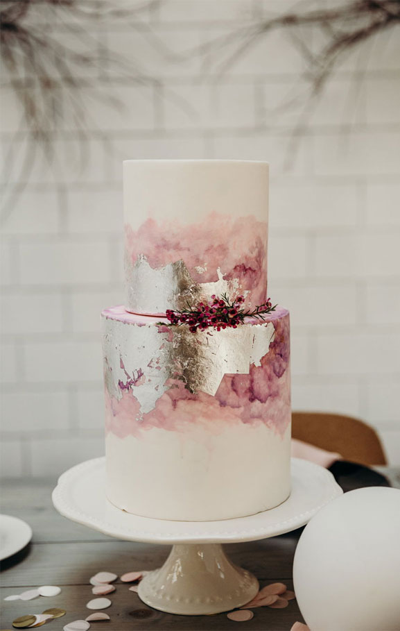 32 Jaw-Dropping Pretty Wedding Cake Ideas – beautiful drip chocolate on three tier wedding cake #wedding #weddingcake