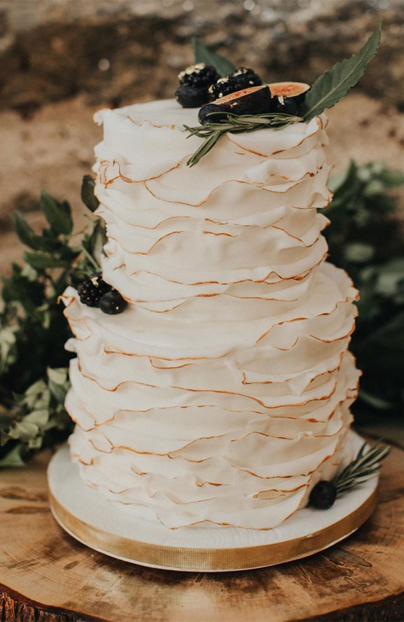 32 Jaw-Dropping Pretty Wedding Cake Ideas - Wedding cakes #weddingcake #cake #nakedweddingcake