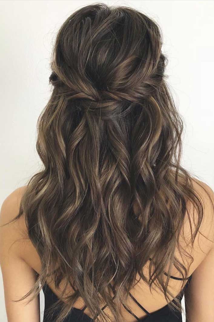 Easy Half Updo Hairstyles For That Dreamy Mehndi Look  WedMeGood