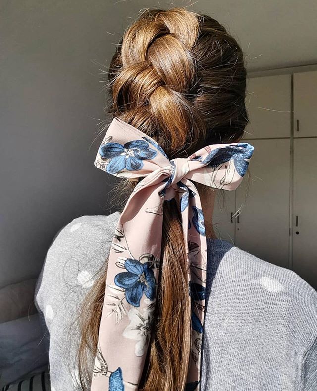 45 Pretty Ways To Style Your Hair With A Scarf, easy hairstyle with scarf ,  how to wear a hair scarf ponytail, head scarf styles for short hair,cute  ways to wear a