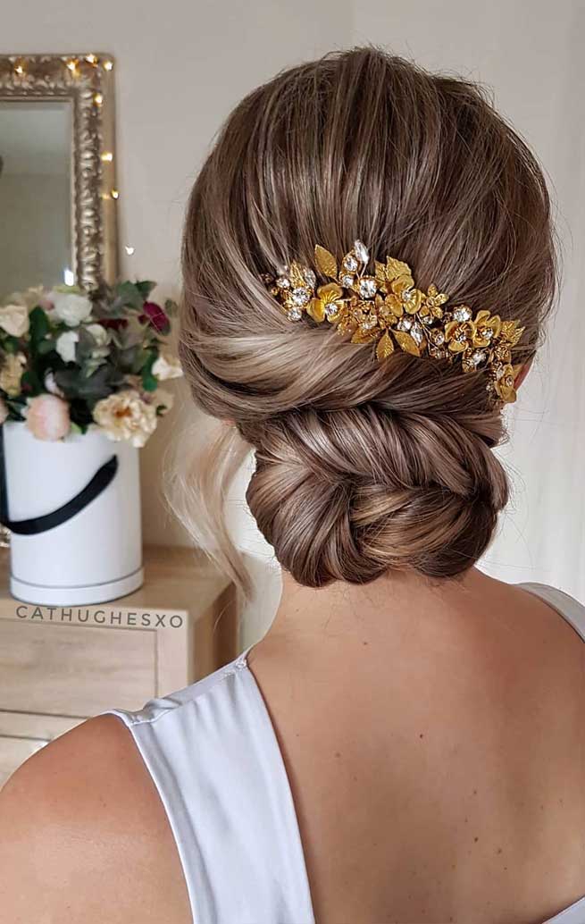wedding updos, bridal hairstyle, best wedding hairstyles 2020 #weddinghairstyles #bridalupdo