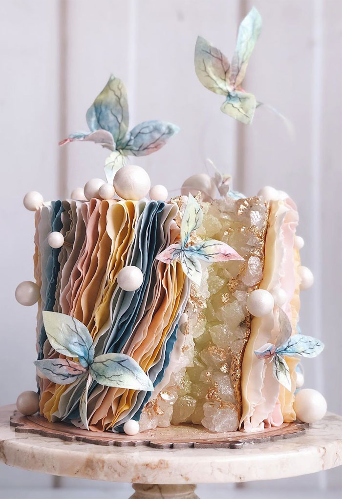 ruffle wedding cake, single tier wedding cake #weddingcakes wedding cakes
