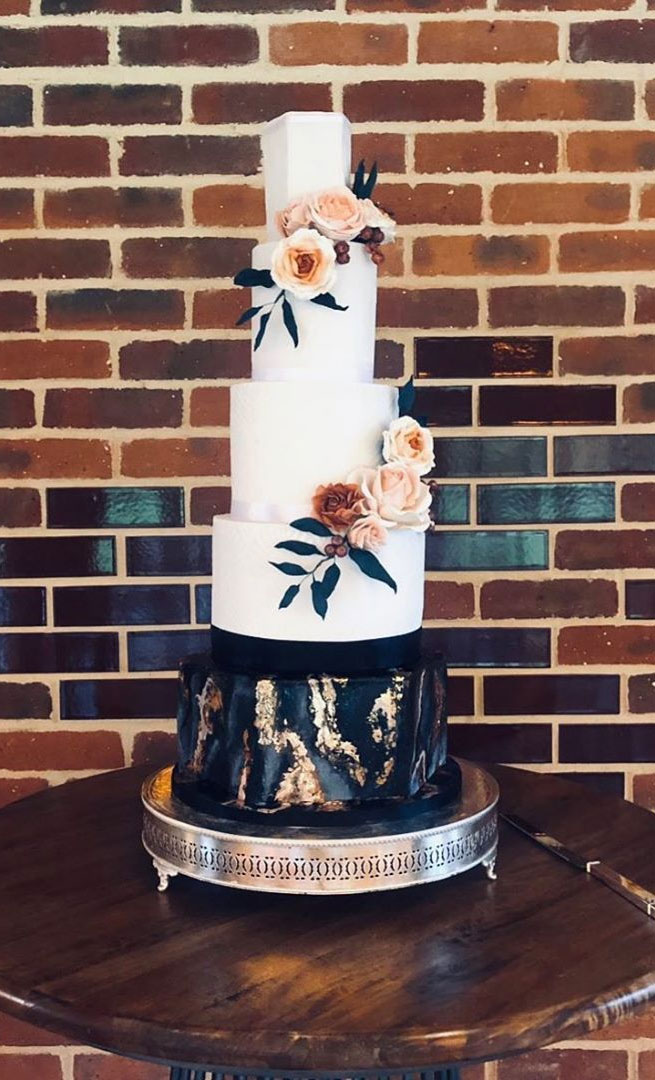 wedding cake, unique wedding cake, pretty wedding cakes #weddingcakes #cakedesigns wedding cakes