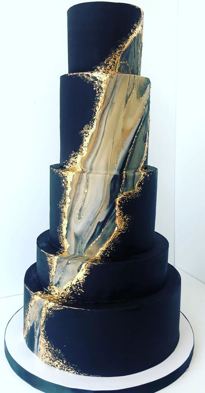 dark blue and gold marble wedding cake #weddingcake