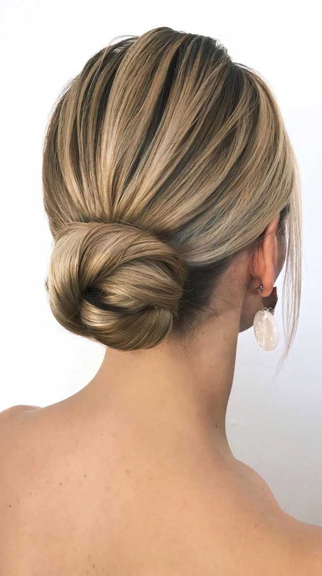 simple bun wedding hairstyles, hairstyles for medium length hair, best wedding hairstyles 2020 #weddinghairstyles #bridalupdo bridal hairstyles #hairstyles