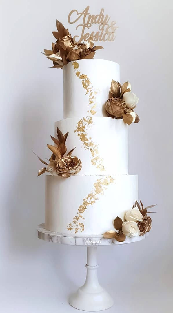 57 Pretty wedding cakes almost too pretty to cut