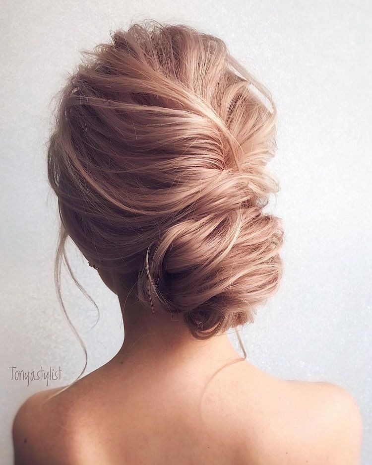 Gorgeous wedding updo hairstyle to inspire you