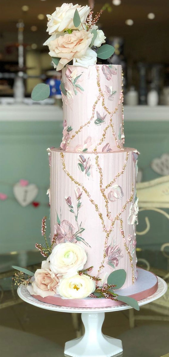beading wedding cake, hand painted floral wedding cake, wedding cake #weddingcakes