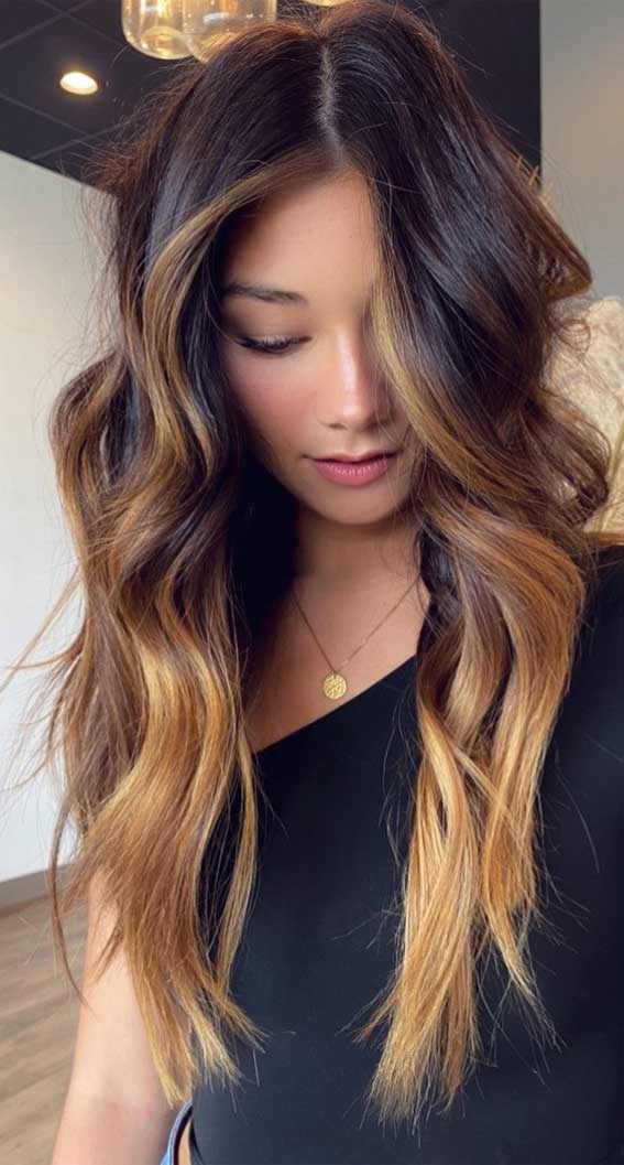 brown hair color ideas, light brown hair color #blondebalaye brown chocolate hair color, brown hair color, balayage hair blonde, subtle blonde balayage, blonde balayage on dark hair, light blonde balayage, warm brown balayage #brownhair #balayagehairblonde hair color ideas, hair color trends 2020