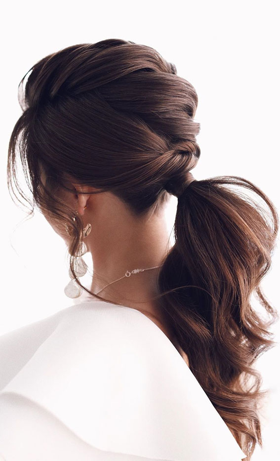 These Ponytail Hairstyles Will Take Your Hairstyle To The Next Level : twist