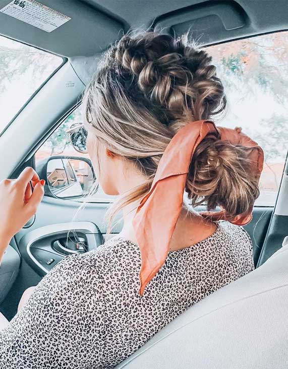 pretty ways to wear a scarf in your hair, easy hairstyle with scarf , hairstyles for really hot weather #hairstyle hair scarf styles, how to style a hair scarf, hair scarf ideas #hairscarf how to wear a hair scarf ponytail, head scarf wrapping styles, hair scarf trend 2020