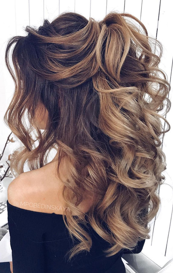 33 Romantic half up half down hairstyles