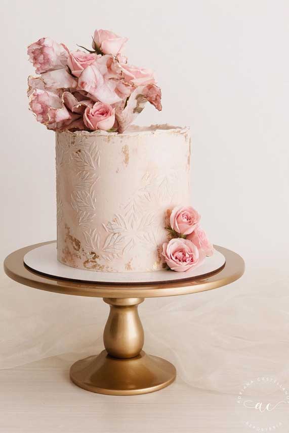 beautiful wedding cake 2020, unique wedding cake designs, wedding cake designs 2020, best wedding cake designs, wedding cake designs, textured wedding cakes, wedding cake trends #weddingcakes wedding cake ideas, wedding cake trends 2020