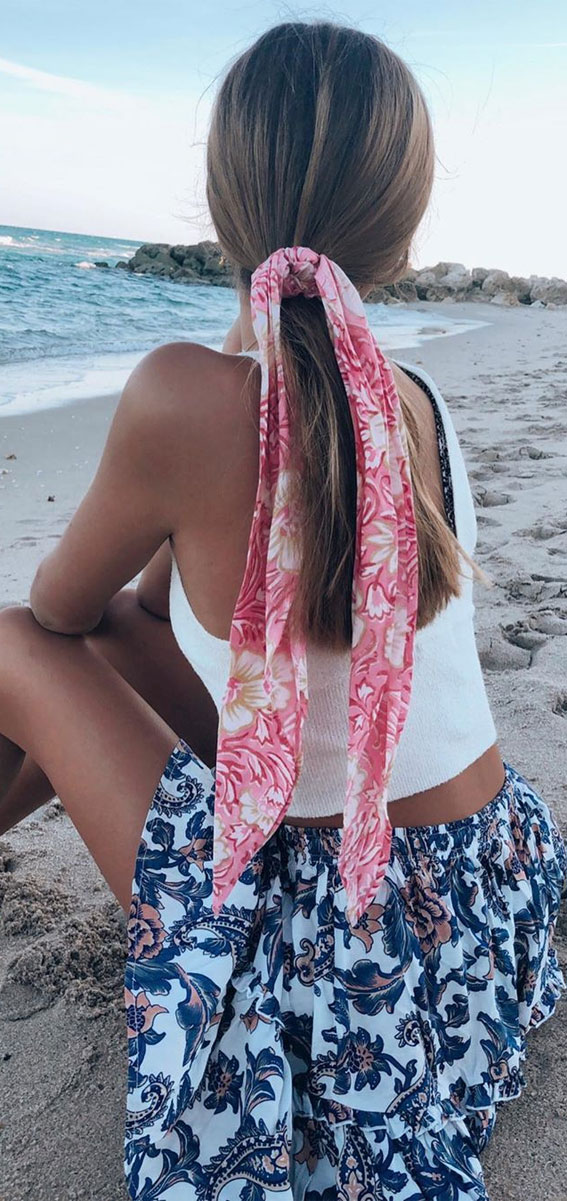 39 Pretty Ways Spice Up Your Boring Outfits With Hair Scarves – Cute scarf with ponytail
