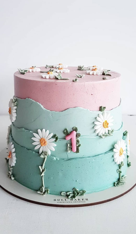 Beautiful Cake Designs That Will Make Your Celebration To The Next Level : Cute 1st