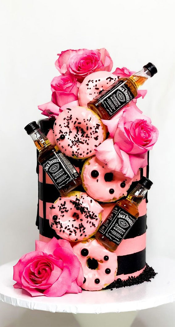 striped pink and black cake, feminine cake, pink birthday cake, cake ideas, cake designs, birthday cake, cake inspiration, cake trends 2020 , sprinkle cake #cakedesign #cakeideas