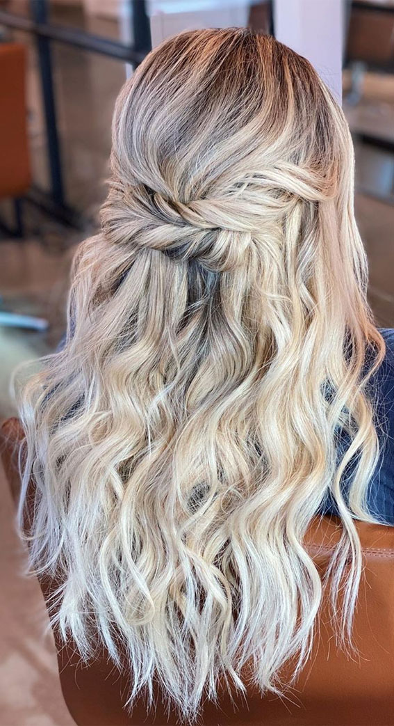 Gorgeous Half up hairstyles – 45 Stylish Ideas : Chic braid half up