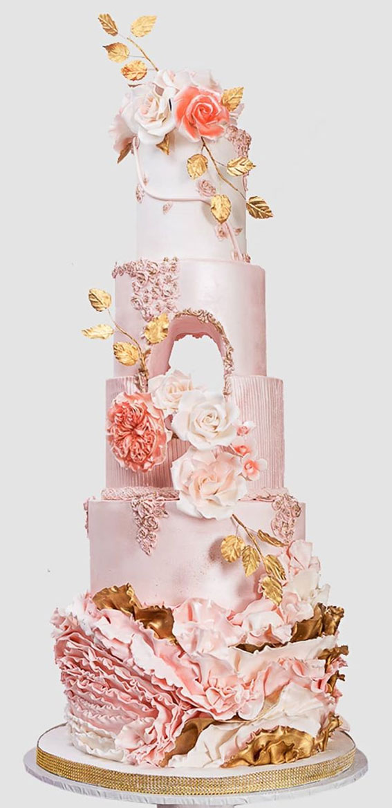 These 50 Jaw-Dropping Wedding Cakes Deserve To Be Framed : elegant pink cake