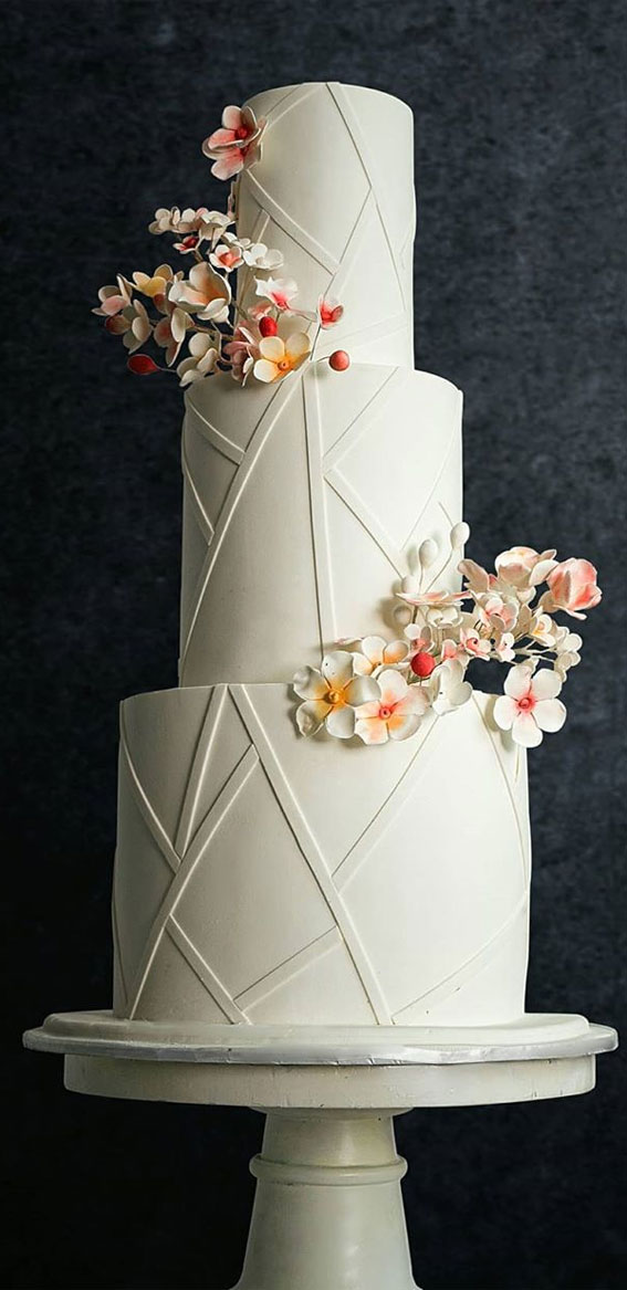 These 50 Jaw-Dropping Wedding Cakes Deserve To Be Framed : handcrafted suagar