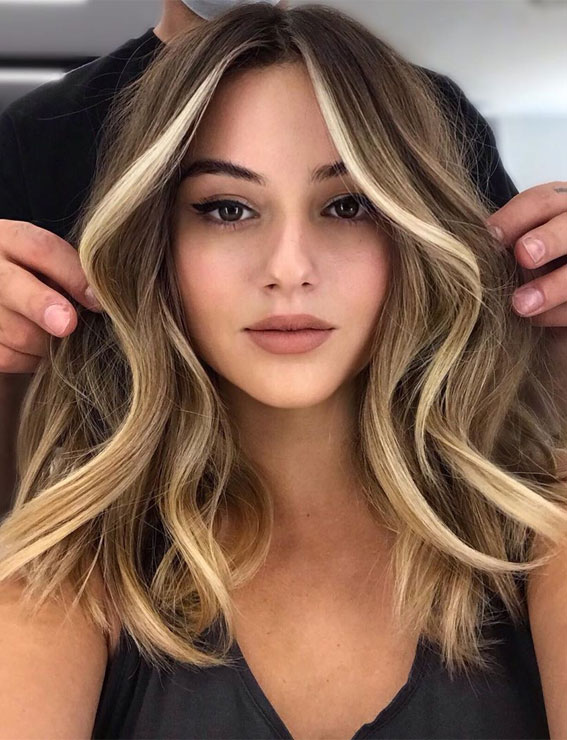 40 The Best Autumn Hair And Colour Ideas You’ll Be Dying : Golden blonde face frame highlights