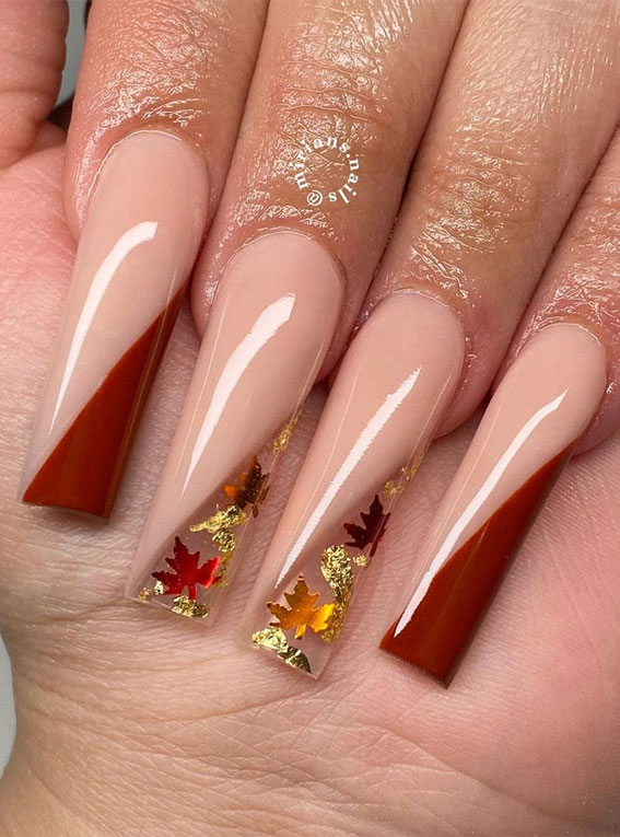 40 Beautiful Nail Design Ideas To Wear In Fall Glam nude fall nails