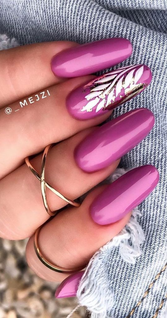 40 Beautiful Nail Design Ideas To Wear In Fall : Magenta nails