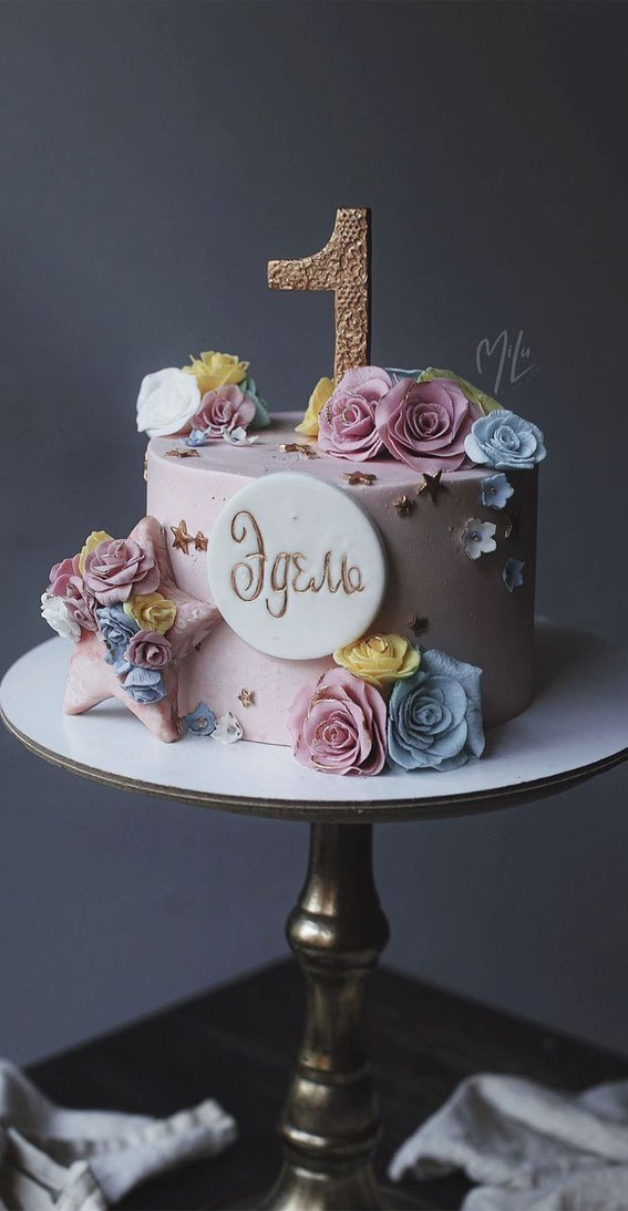 1st birthday cake, cake designs 2020, cake ideas, buttercream cake, buttercream cake ideas, birthday cake ideas #birthdaycake