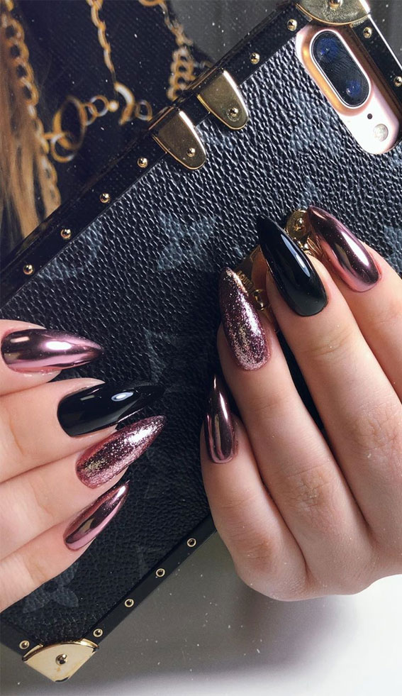 dark nails, dark nail art designs, fall nails, chrome effect nails #fallnails