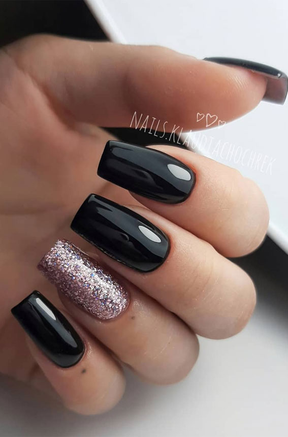 black and glitter nails, autumn nail ideas, autumn nail designs, fall nail look, fall nails, fall nail ideas, gold leaf nail, nail art ideas #fallgoldnails gold leaf nails #nailartdesign #fallnailideas