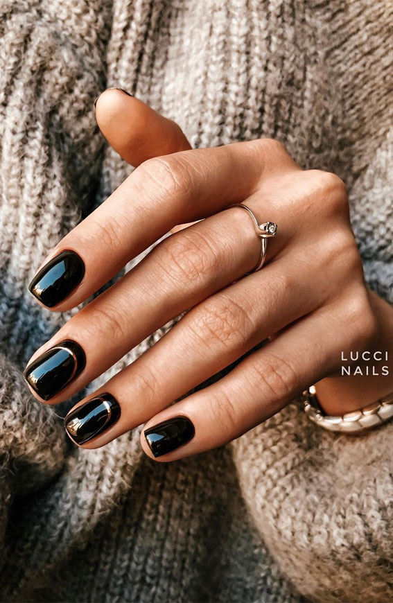 dark nail colours, black and gold nails, black nails with gold outline, black nails with gold border #darknails #nailart #naildesigns2020