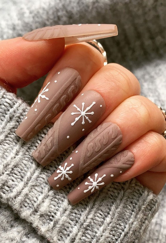 sweater nails, snowflake nails, long nails, snowflake nails, transparent blue nails, festive nails, winter nails #winternails