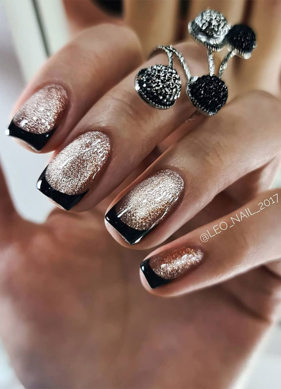 shimmery gold black nail tips, black nail tips, glitter nails, french nails, glitter french nails #frenchnails #glitternails