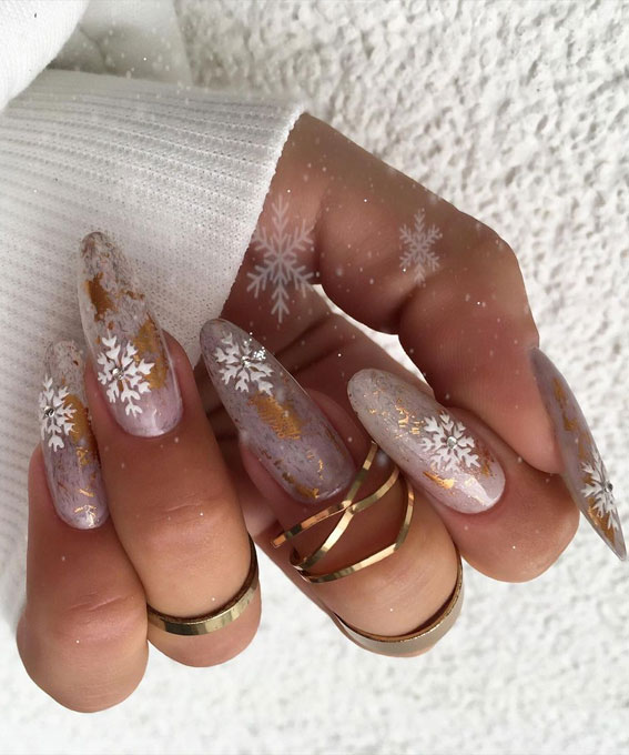 Pretty Festive Nail Colours & Designs 2020 : Gold foil & Snowflake nails