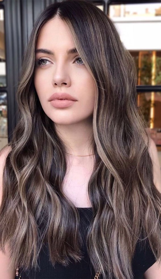 Gorgeous Hair Colour Trends For 2021 : Ash blonde highlights
