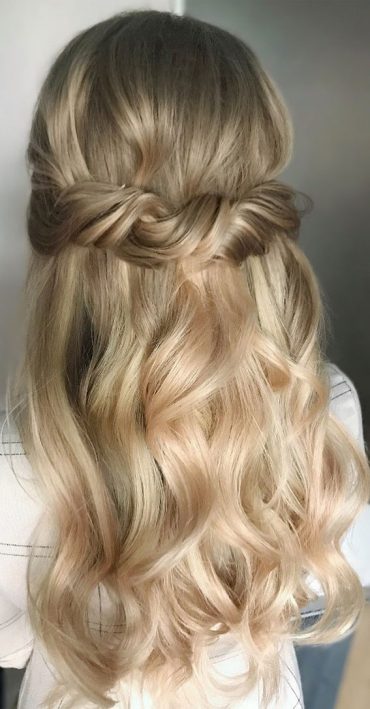 33 Romantic Half Up Half Down Hairstyles : Simple but gorgeous
