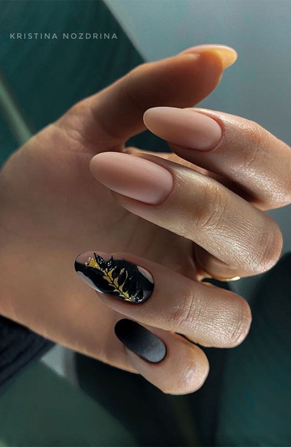 matte blush and black nails design, matte blush nails design, matte blush nails 2021