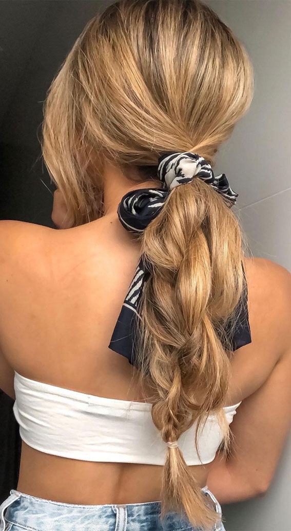 High And Low Ponytails For Any Occasion : Soft Texture Pony