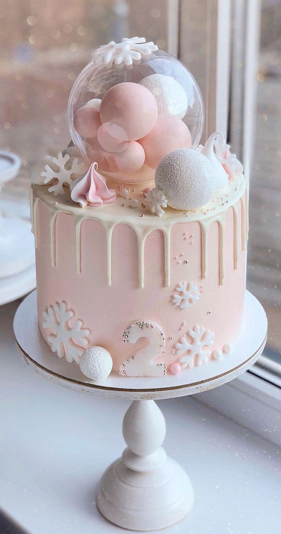 pink birthday cake, pink winter birthday cake, pink winter cake decorating ideas #pinkbirthdaycake