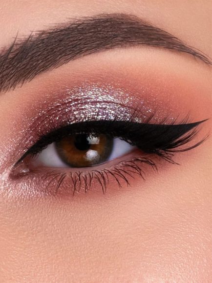 Best Eye Makeup Looks for 2021 : Sparkle rose gold eye makeup