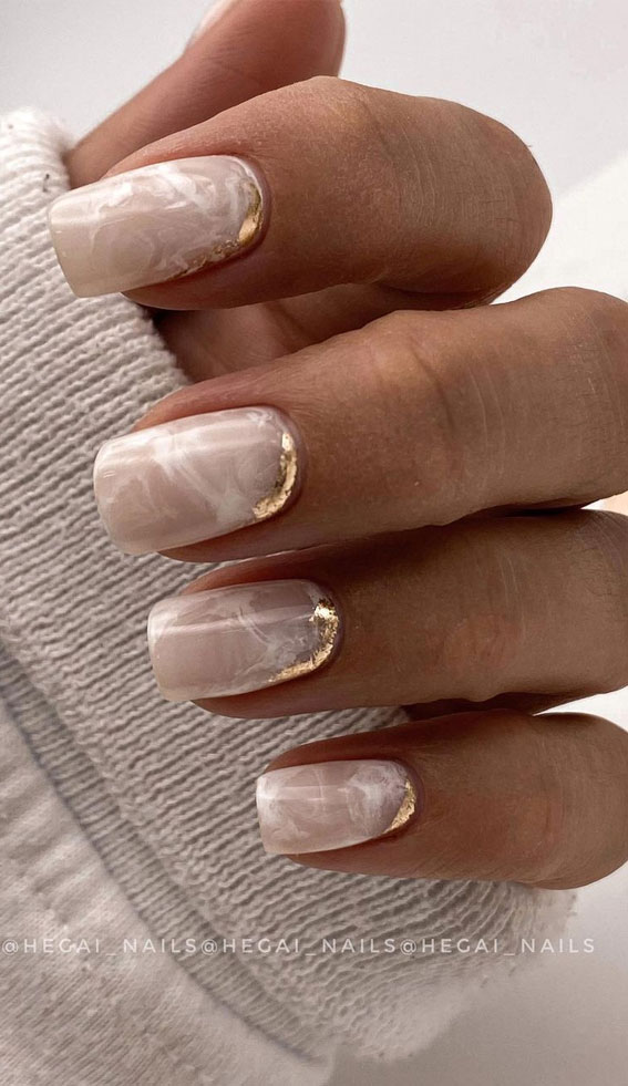 marble nails with gold accent, pink and gold marble nails, nail art designs 2021, nail ideas 2021, marble nails 2021