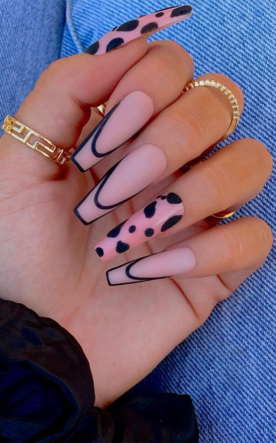 pink nails, pink nail art designs, black outline nails, coffin nails , coffin nail designs, coffin nail art designs , pink coffin nails 