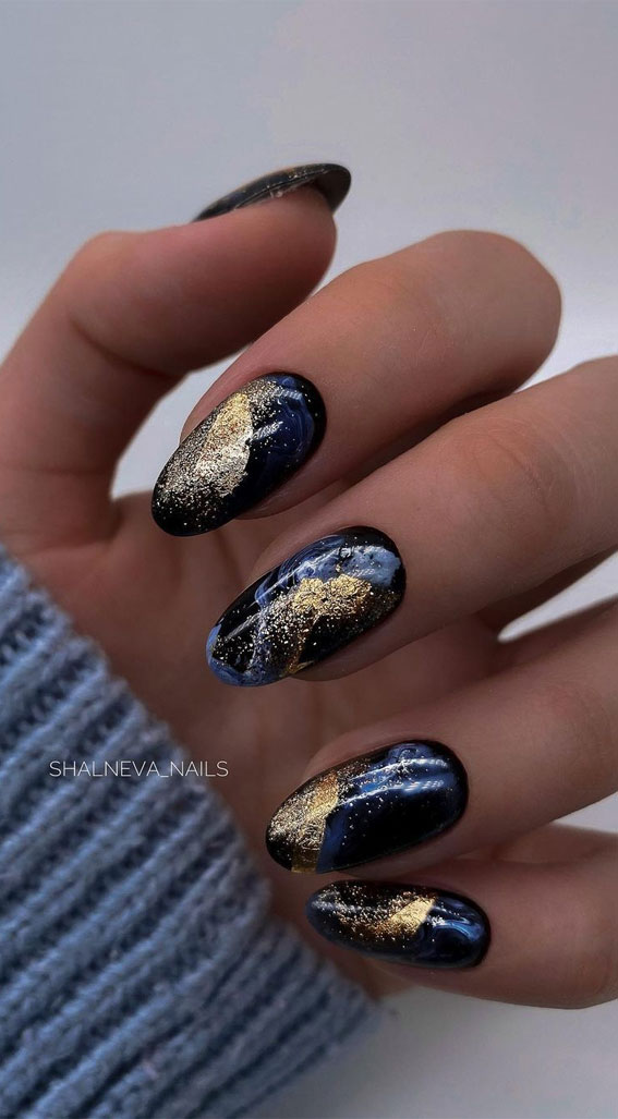 marble nails, navy blue and gold marble nails, marble nail art designs, marble nails 2021